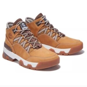 Timberland Men's Tan and Brown Sneakers